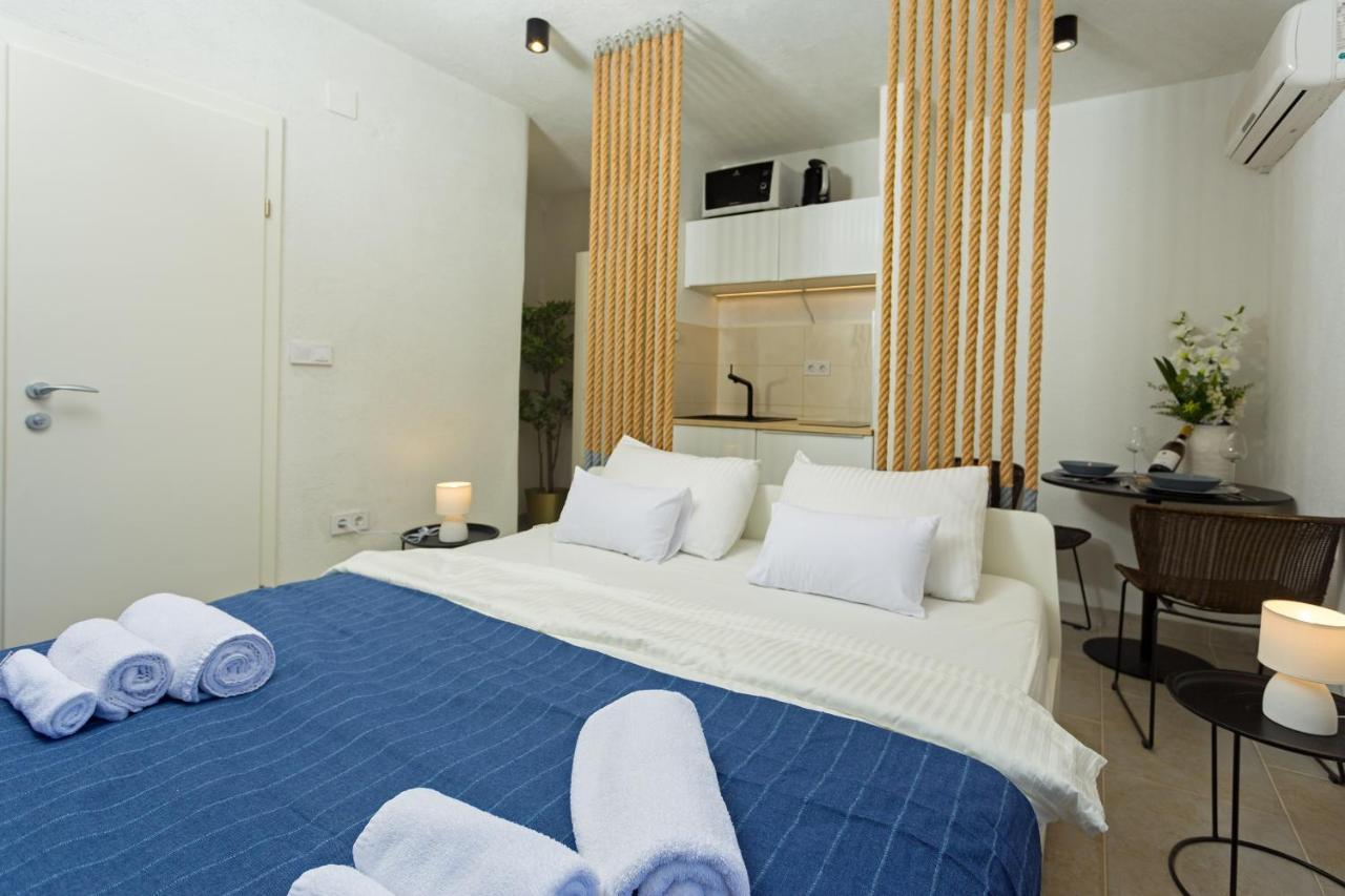 Apartment And Studios Happy Place Hvar Town Exterior foto