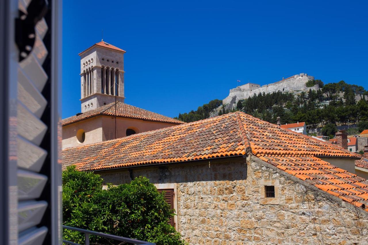 Apartment And Studios Happy Place Hvar Town Exterior foto