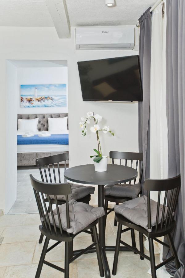 Apartment And Studios Happy Place Hvar Town Exterior foto