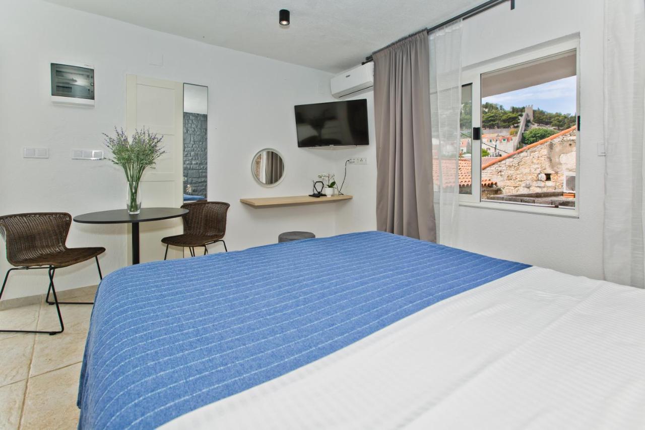 Apartment And Studios Happy Place Hvar Town Exterior foto