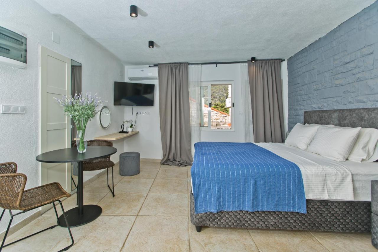 Apartment And Studios Happy Place Hvar Town Exterior foto