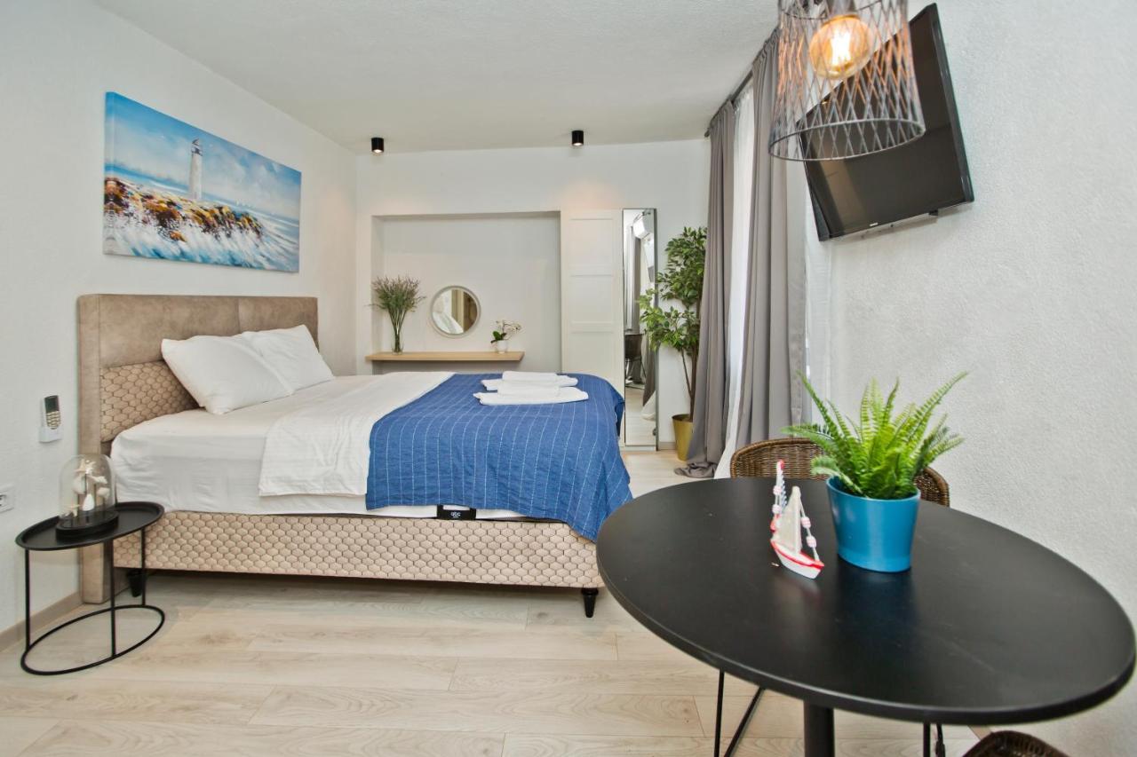 Apartment And Studios Happy Place Hvar Town Exterior foto