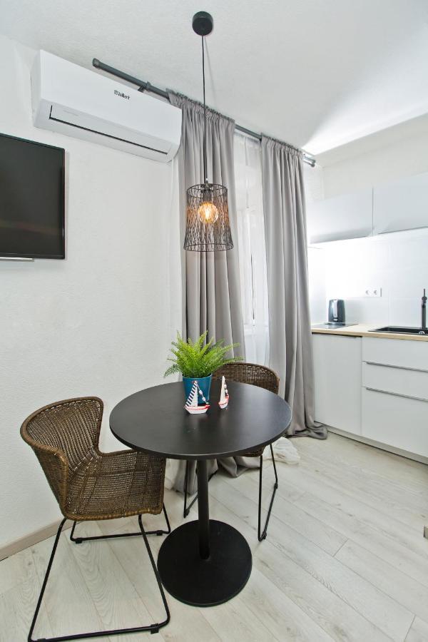 Apartment And Studios Happy Place Hvar Town Exterior foto
